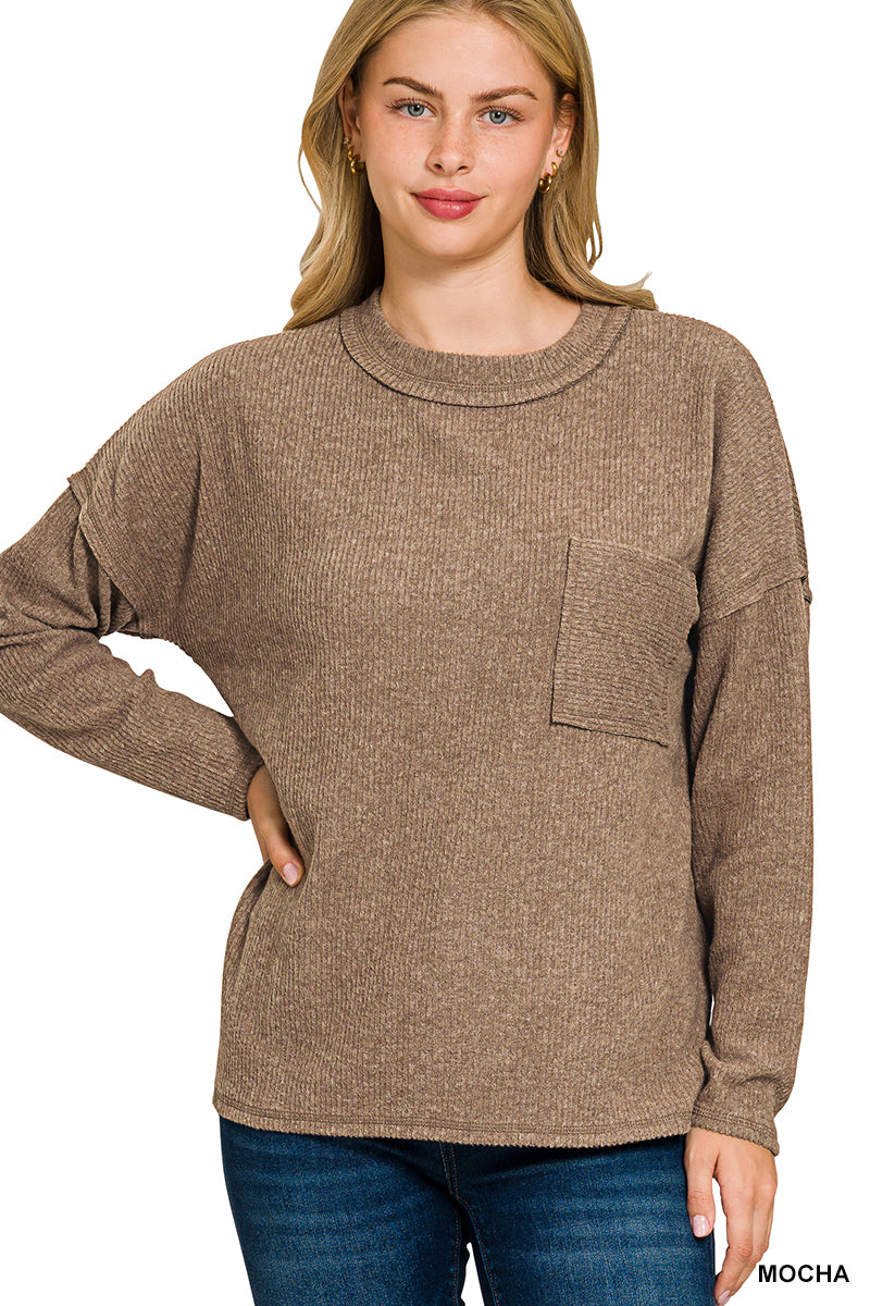 Ribbed sweater with a pocket