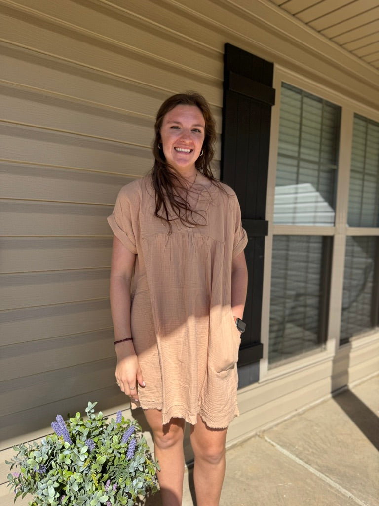 DOUBLE GAUZE RAW EDGE V-NECK DRESS